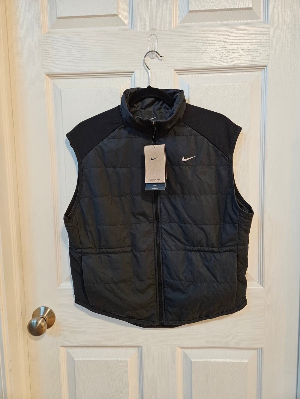 Nike Therma-FIT Swift Running Vest Women’s M Black NWT FB7537-010